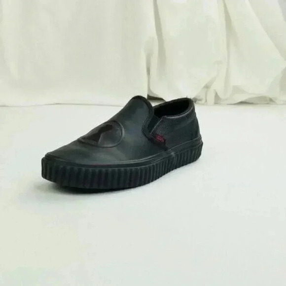 Vans Women's 6.5 Men's 5 Marvel Black Widow Classic Slip-On Logo Tag Sneakers - Picture 1 of 12